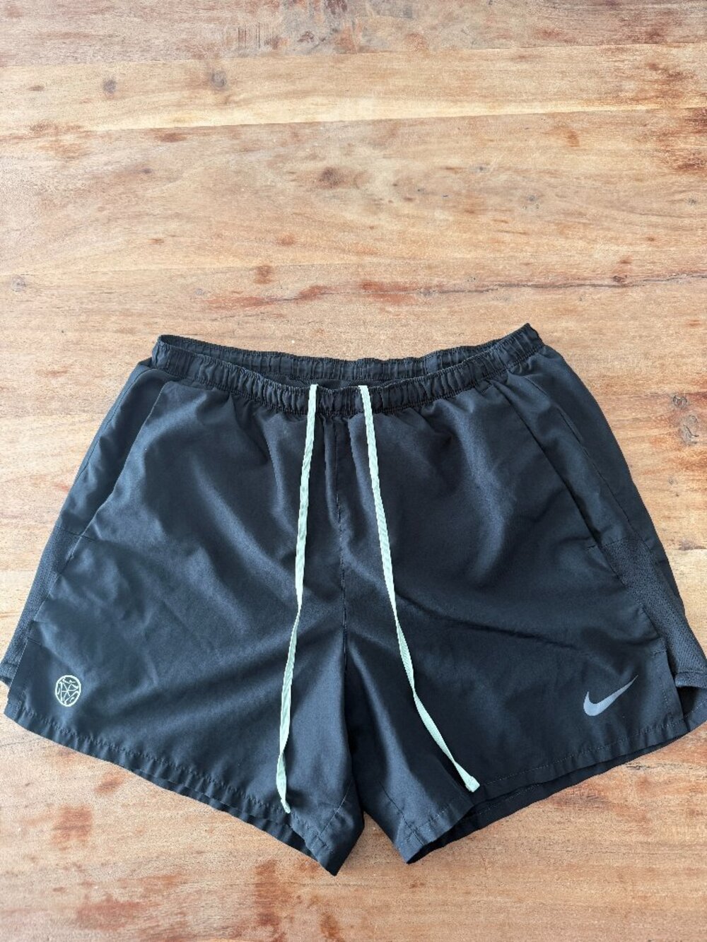 Nike Dri-Fit Challenger Brief-Lined Running - 5-inch inseam - Size Medium